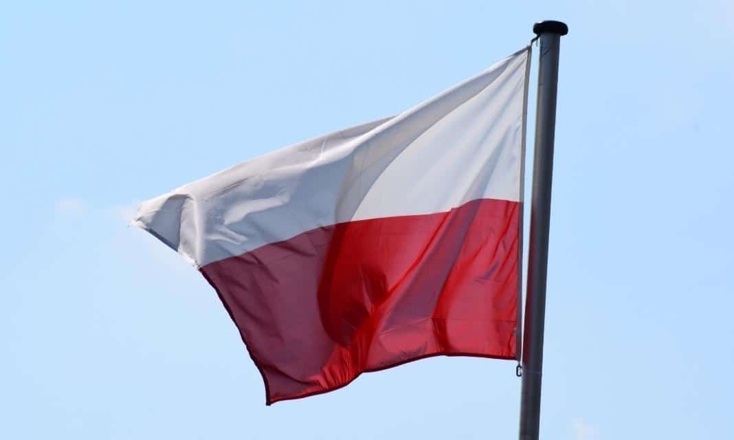 Znaczenie i obyczaje związane z Dniem Flagi Rzeczypospolitej Polskiej w Tarnowie